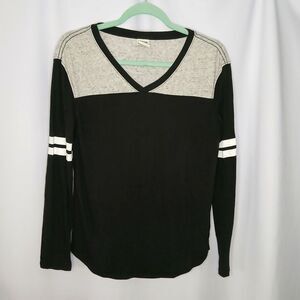 Victoria's Secret PINK V-neck T-Shirt Long Sleeve Lightweight Cotton Blend Small